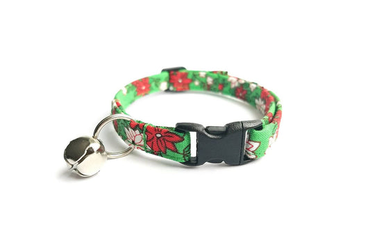 Christmas Cat Collar - Green, Red & White Poinsettia Breakaway Cat Collar - Handmade by Kira's Pet Shop