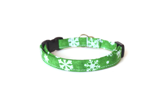 Green Cat Collar - Green & White Snowflakes - Christmas Winter Cat Collar - Breakaway Cat Collar - Handmade by Kira's Pet Shop