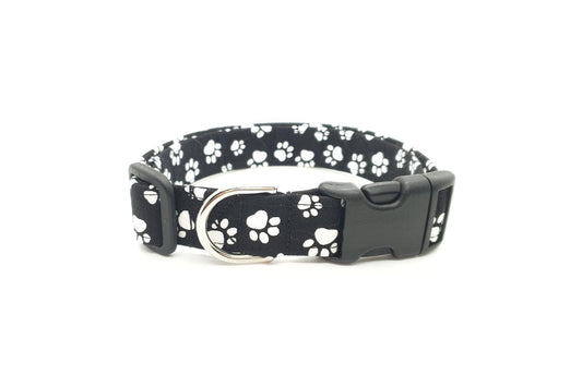 Black & White Paw Prints Dog Collar