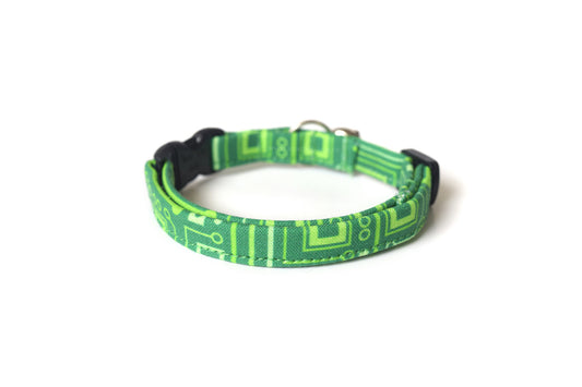 Green Cat Collar - Green Circuit Board Pattern - Breakaway Cat Collar - Handmade by Kira's Pet Shop