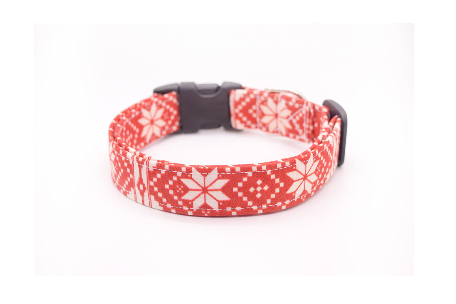 Red Nordic Winter Dog Collar - Handmade by Kira's Pet Shop